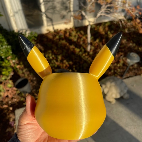 Yellow Pikachu planter - Picture 4 of 9